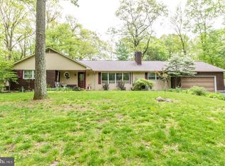 7417 Flint Forest Dr, Coopersburg, PA 18036