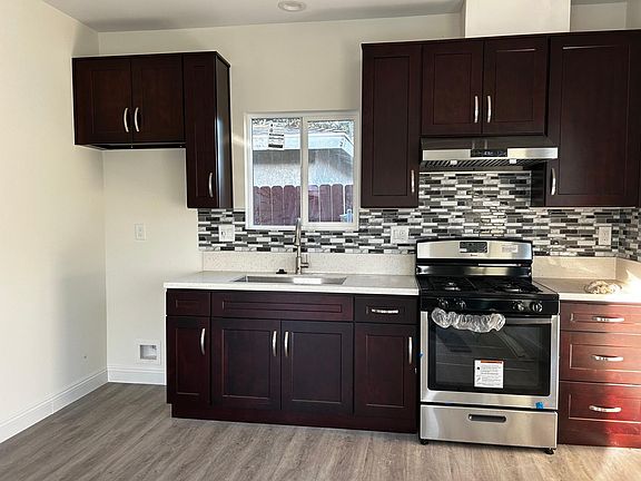 3rd image of 9248 Ramona Ave #B