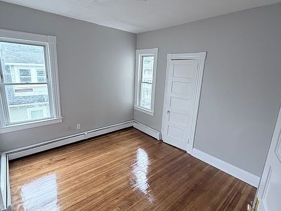 4th image of 74 Chadwick Ave #3
