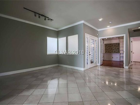 3rd image of 8949 Diamond Falls Dr