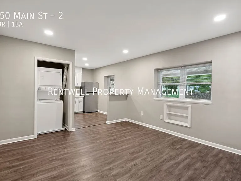 350 Main St #2 — Photo 6