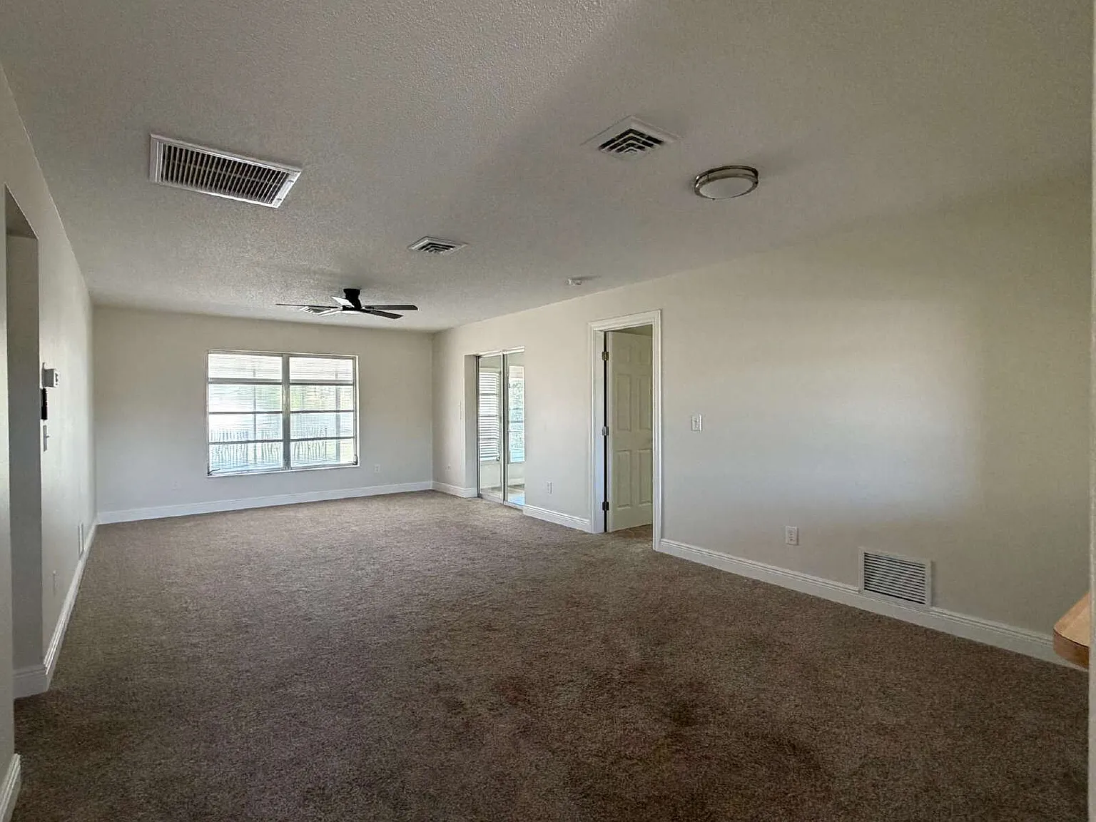 2 bed, 2.0 bath, 1094 sqft, $1,750 — Photo 4