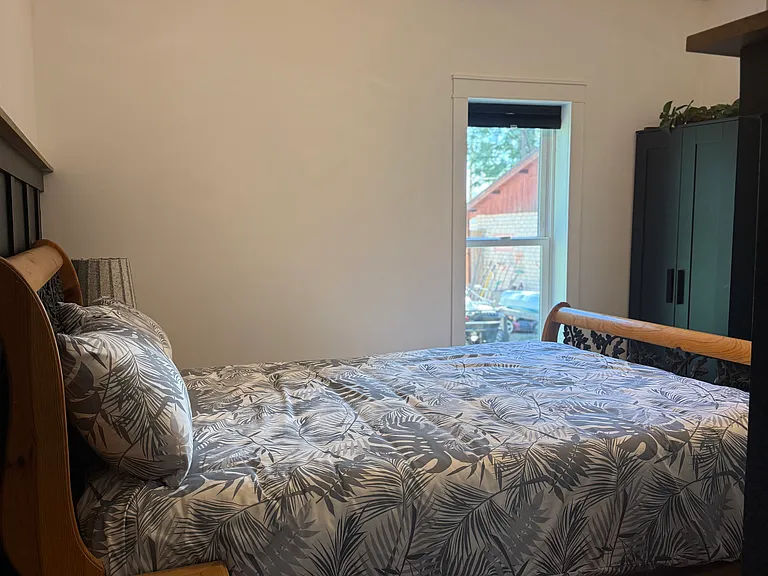 704 Whipple Ave — Photo 13
