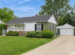 1016 13th Ave S, Clinton, IA 52732