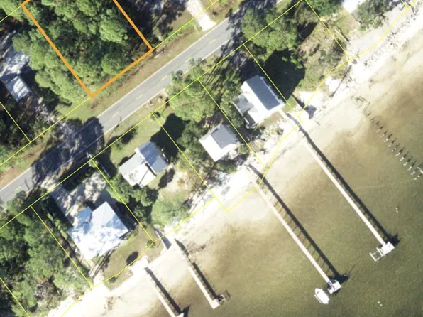 3033 Highway 98 E, Carrabelle, FL 32322