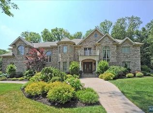 58 Oak Dr, Upper Saddle River, NJ 07458