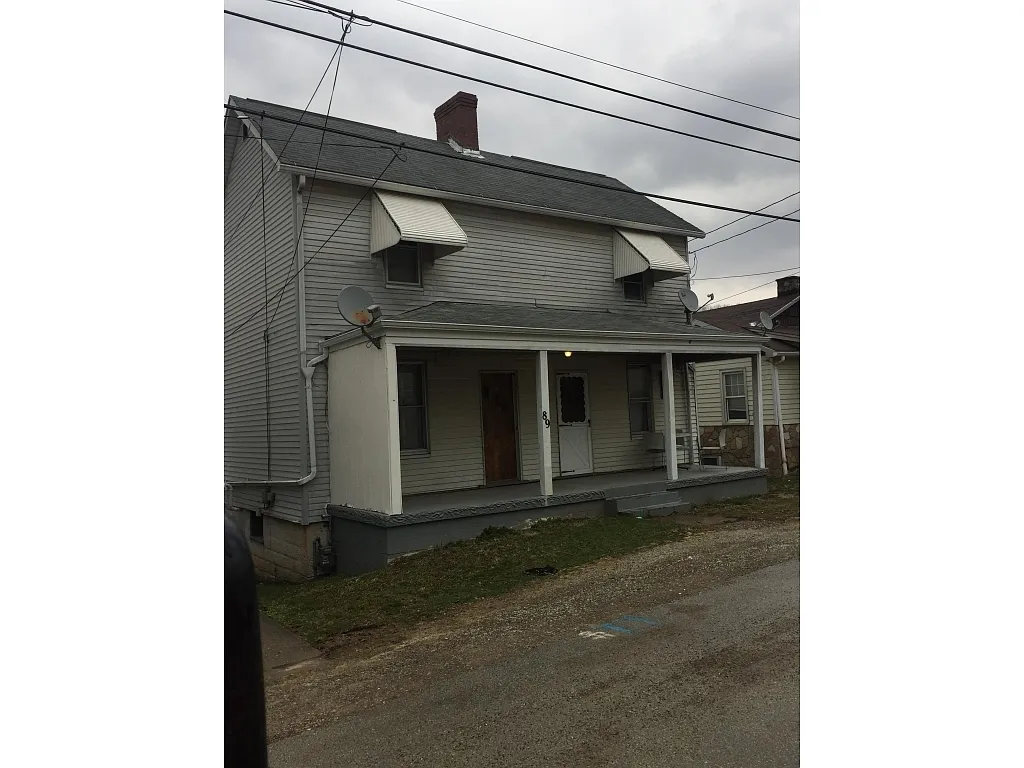 89 Highland Ave photo 1