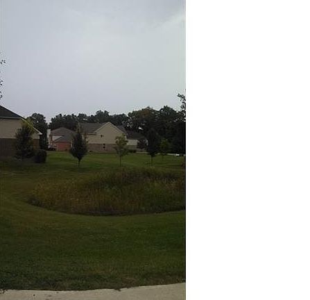 5th image of 24673 Pembrooke Dr