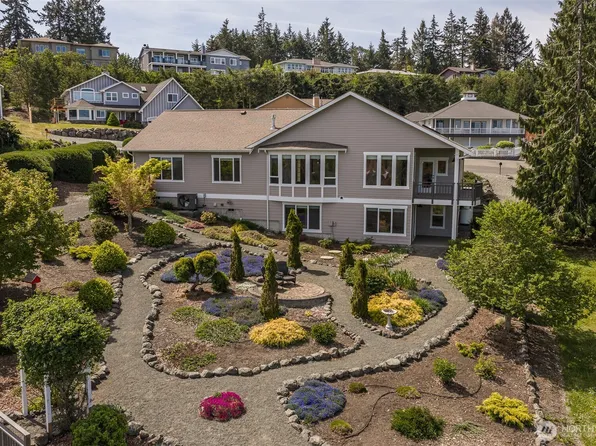 131 Moonlight Drive, Sequim, WA 98382