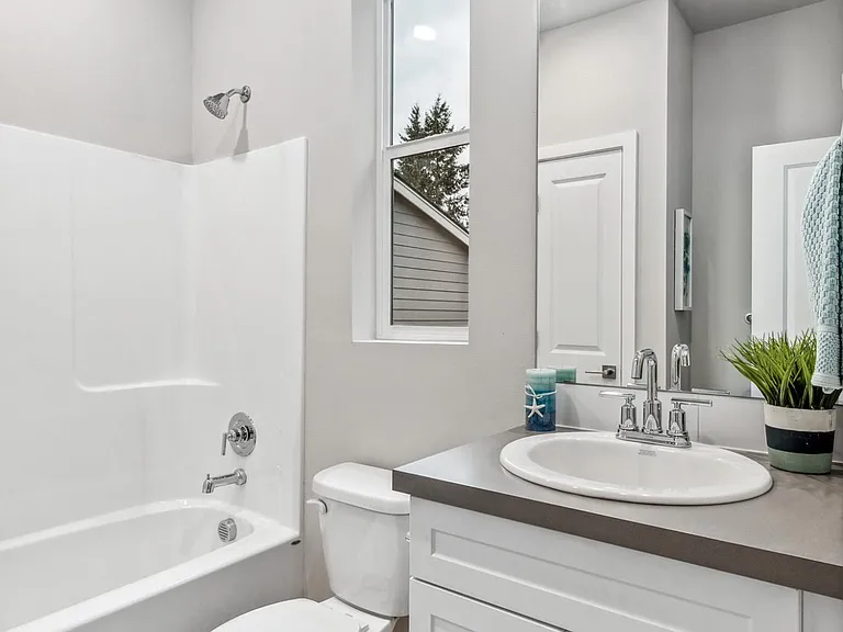 Broadmoor Commons Townhomes — Photo 10