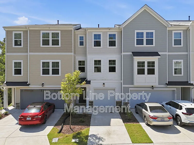 1204 Lily Loch Way