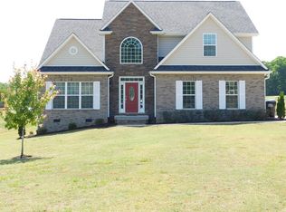 700 Fairway Lakes Rd, Greenwood, SC 29649
