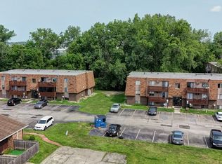 120 Fox Hill Ln #120A, Elyria, OH 44035