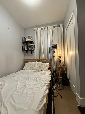 Bedroom, photo 3
