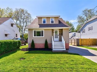 4664 Brookwood Dr, Brooklyn, OH 44144