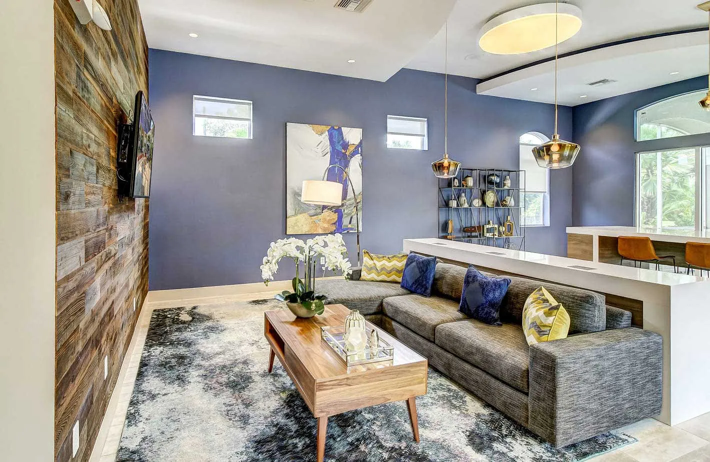 Tuscany Bay Apartments — Photo 1