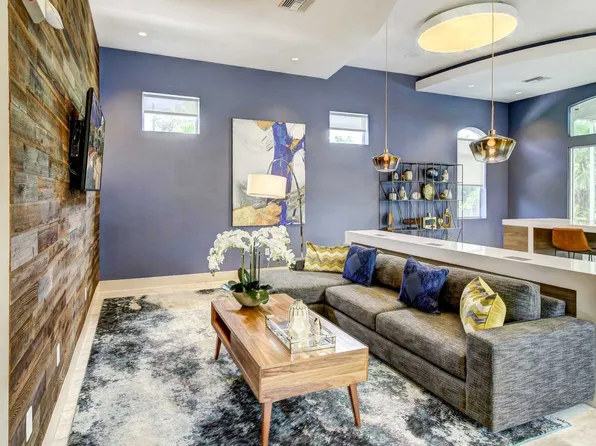 Tuscany Bay Apartments