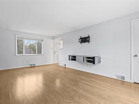 5th image of 5843 Wilson Dr