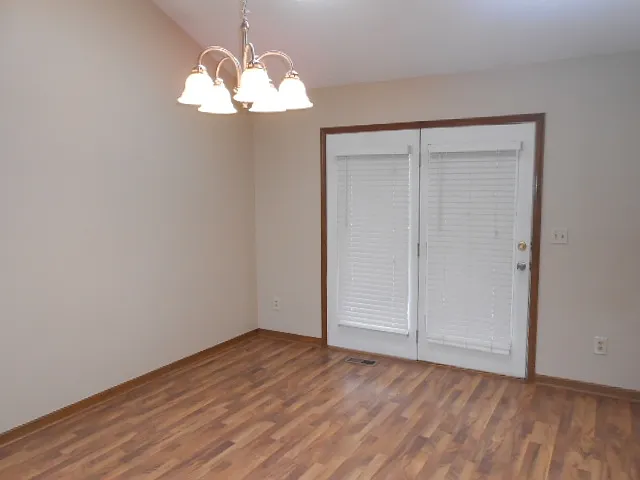 210 Windward Ct — Photo 4