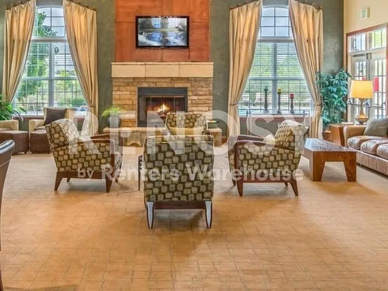 17297 Wilde Ave #305 — Photo 5