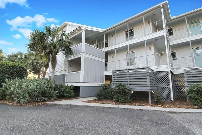 1st image of 501 Yacht Harbor Ct #502