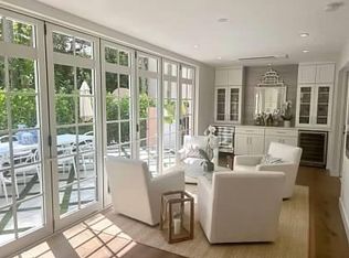 142 Peruvian Ave #103, Palm Beach, FL 33480