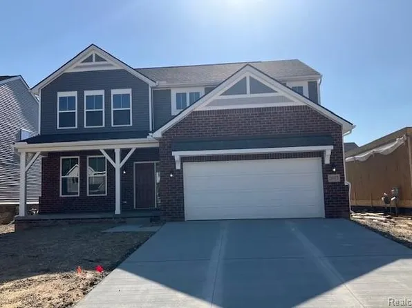 20973 Losino Dr, South Lyon, MI 48178