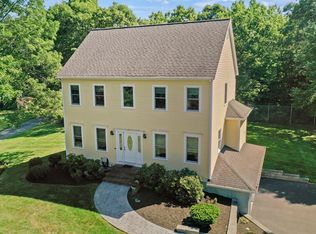 2 Arrowhead Ln, Raynham, MA 02767