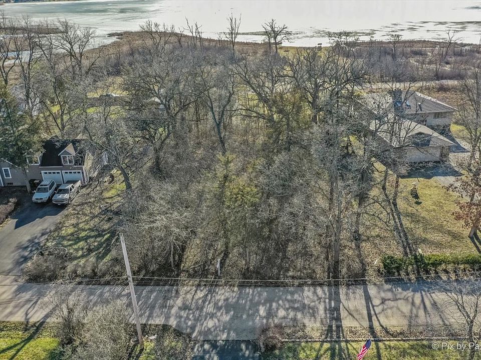 1st image of 41016 N Ridge Cir