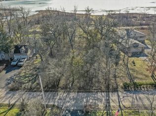 41016 N Ridge Cir, Antioch, IL 60002