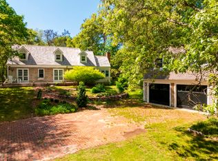 10 Bridge Ln, West Tisbury, MA 02575