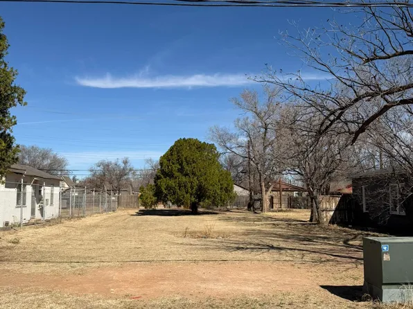 1916 18th St, Lubbock, TX 79401