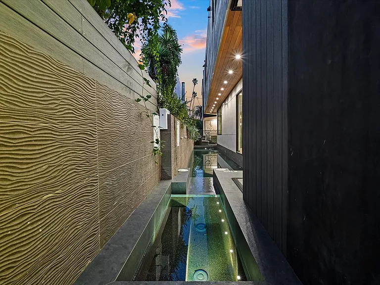 840 California Ave — Photo 21