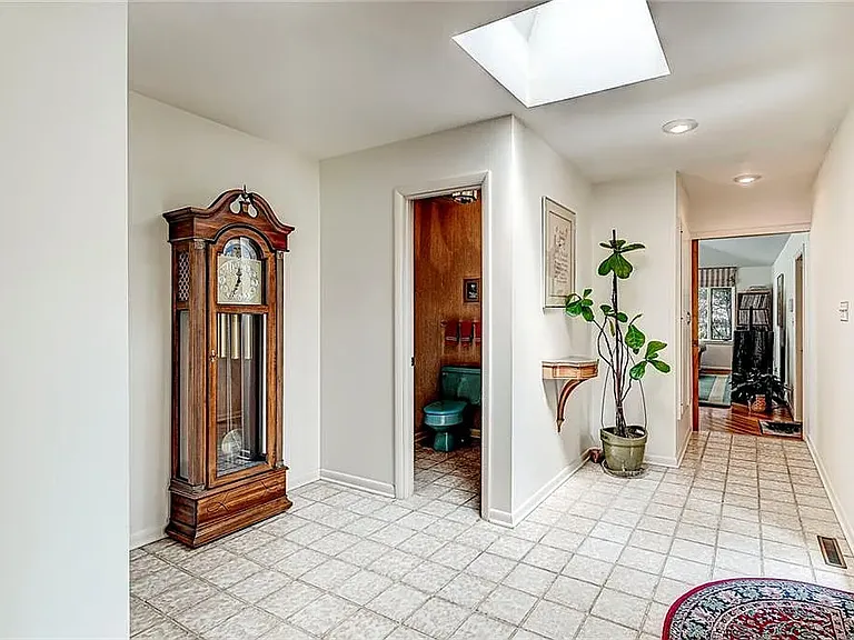 3320 Grove Pkwy #1 — Photo 11