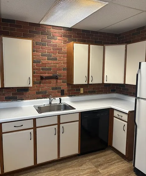 412 Chestnut St #200 — Photo 7