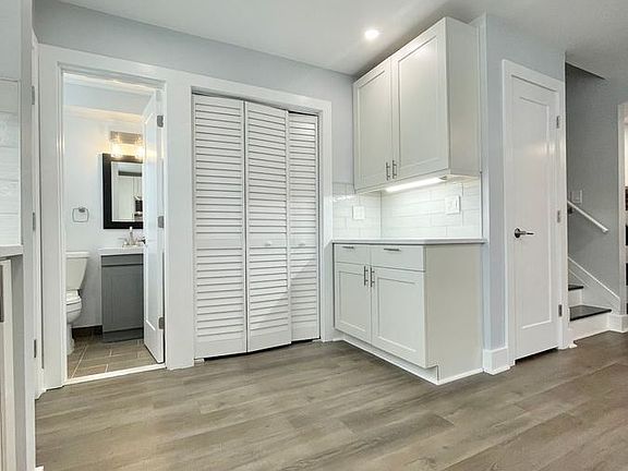 5th image of 1009 1st St