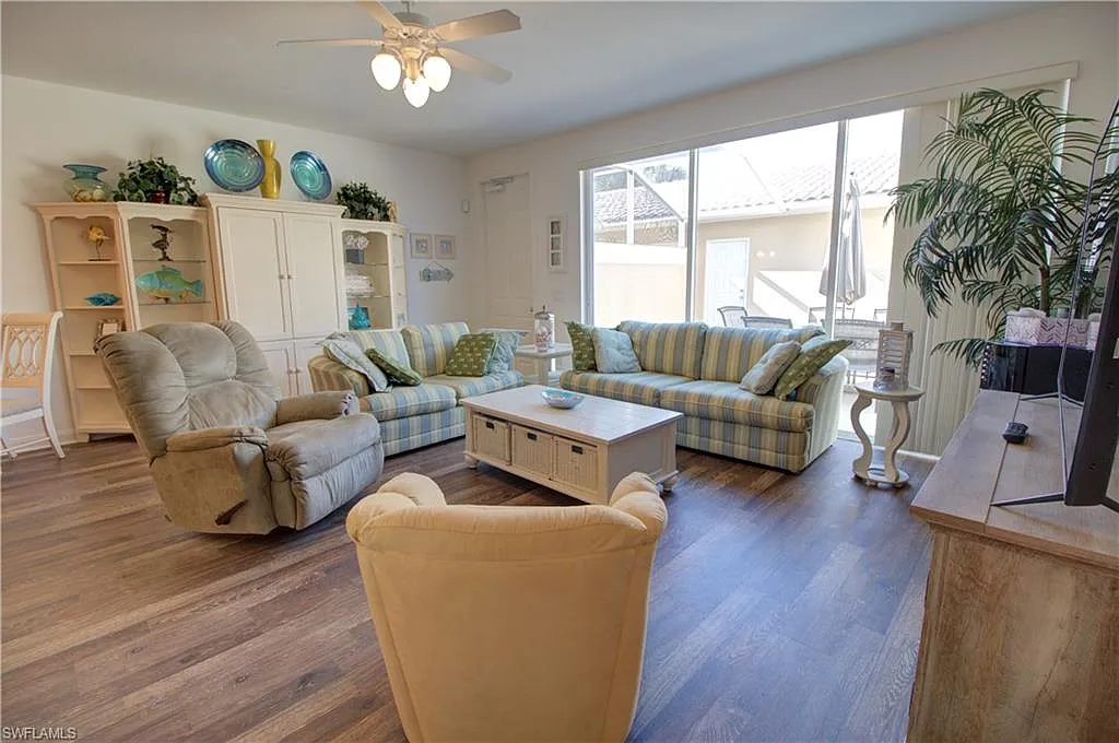 3 bed, 3.0 bath, 1860 sqft, $4,500 — Photo 3