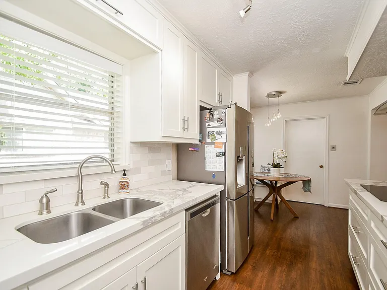 12806 Westhorpe Dr — Photo 24