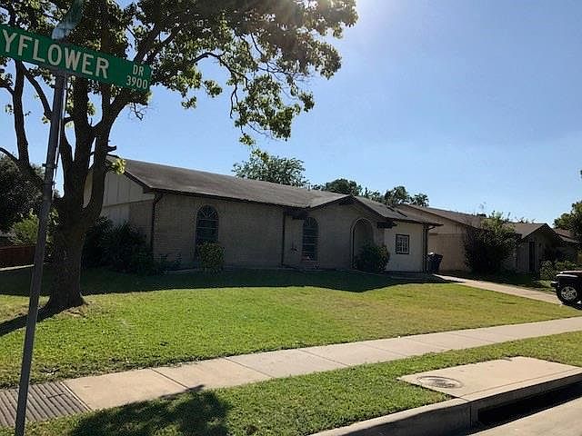 1st image of 3929 Mayflower Dr