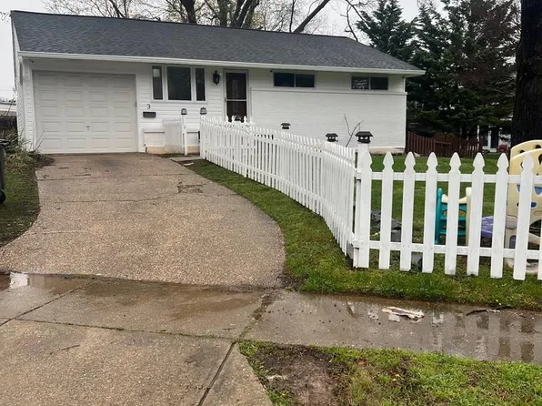 3 Lakecrest Cir, Greenbelt, MD 20770