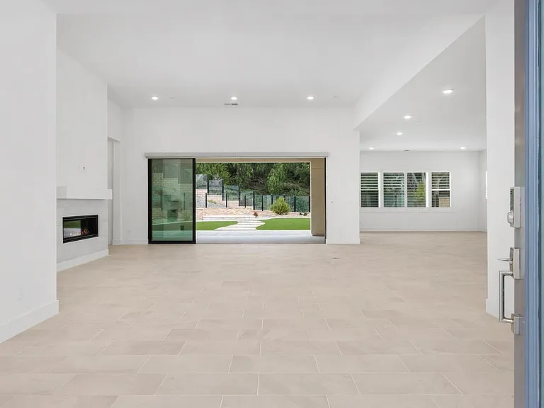 5290 Coastal Sage Trl — Photo 16