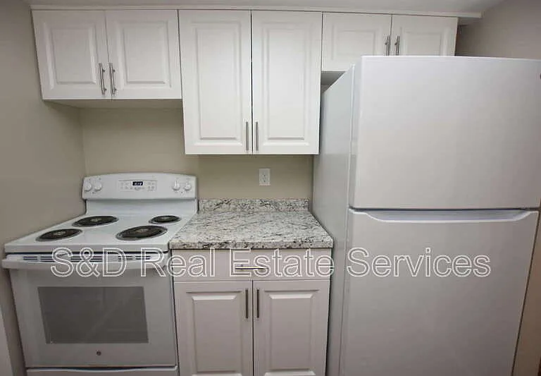 1224 Waterview Blvd E — Photo 4