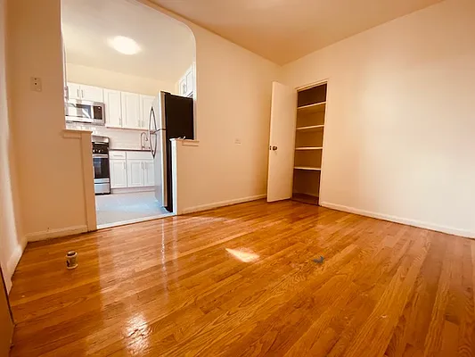 Rented by Silverstein Collection LLC  | media 21