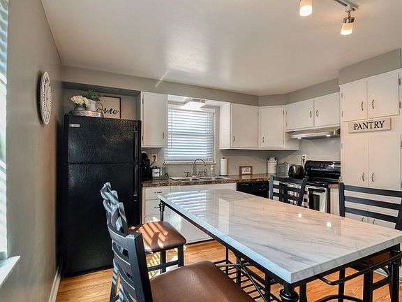 2nd image of 6517 Sassafras Dr