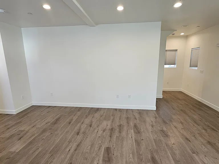 339 N Harvard Blvd #339 — Photo 9