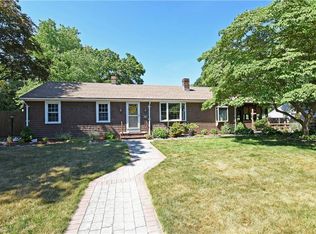95 Argyle Ave, Riverside, RI 02915