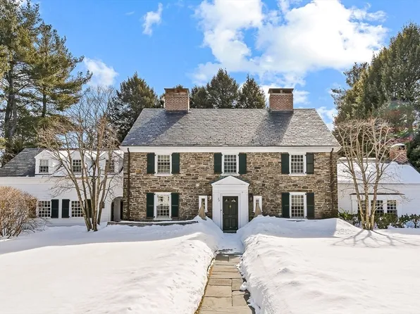 22 Valley Rd, Wellesley, MA 02481