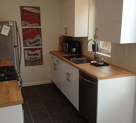 Kitchen installed 2014 / b