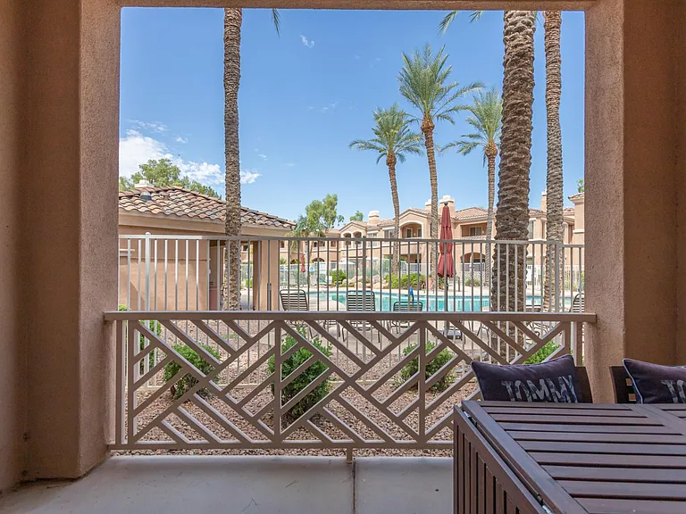 3800 S Cantabria Cir — Photo 33