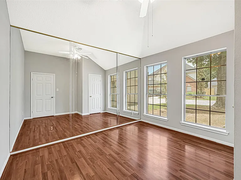 10323 Emerald Pine Dr — Photo 9